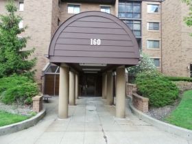 160 Fox Hollow Drive Unit 506, Cleveland, OH 44124