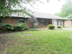 1803 SE Clark St, Bentonville, AR 72712