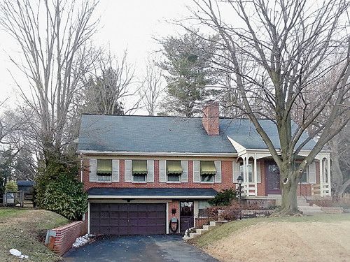117 E CHARLOTTE STREET, Millersville, PA 17551