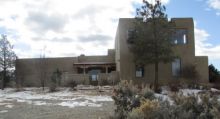 72 Camino De Los Arroyo Ranchos De Taos, NM 87557