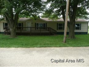 520 N Yates St, Mason City, IL 62664