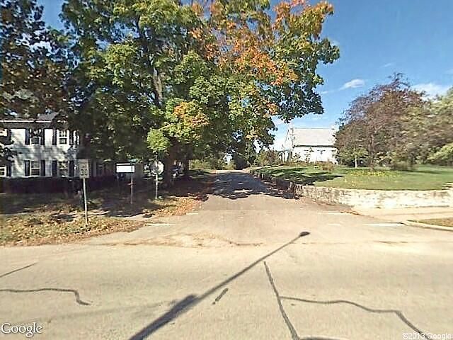 Monroe St, Henry, IL 61537