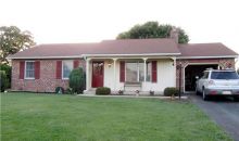 6 BARR AVE Gordonville, PA 17529