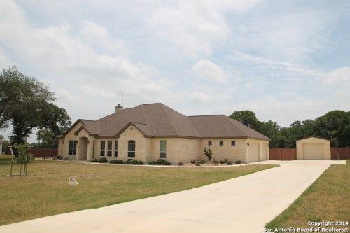 133 Vintage Ranch Circle, La Vernia, TX 78121