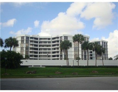 13953 KENDALE LAKES CR. # 804-B, Miami, FL 33183