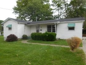 25 Spring St, Winchester, KY 40391