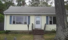 19 Elmore St Warwick, RI 02886