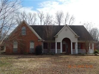 6267 Darren Dr, Olive Branch, MS 38654