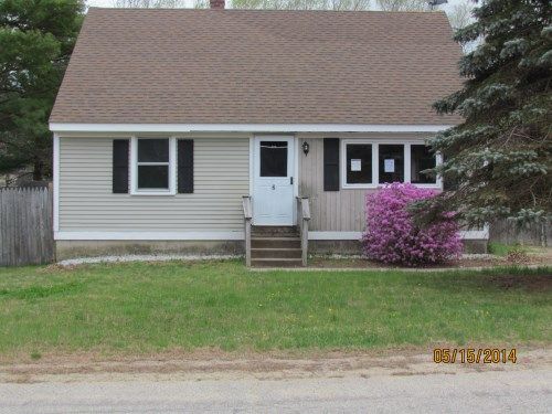 2 Pinecrest Cir, Franklin, NH 03235