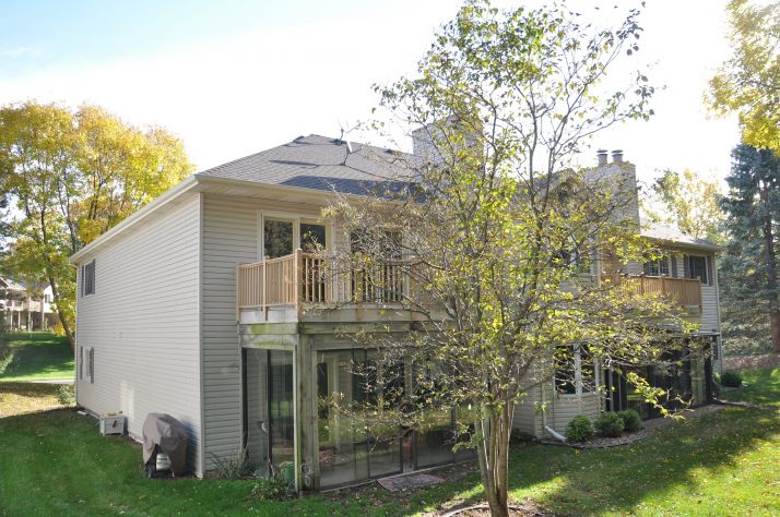15107 Lesley Lane, Eden Prairie, MN 55346