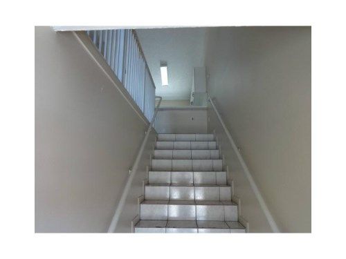 6903 W 36 AV # 202, Hialeah, FL 33018