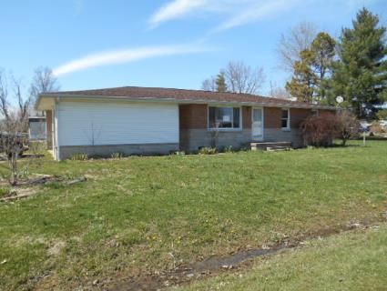9925 E Mckinley St, Otwell, IN 47564
