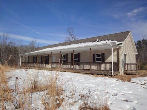383 Stevens Dr, Stuart, VA 24171