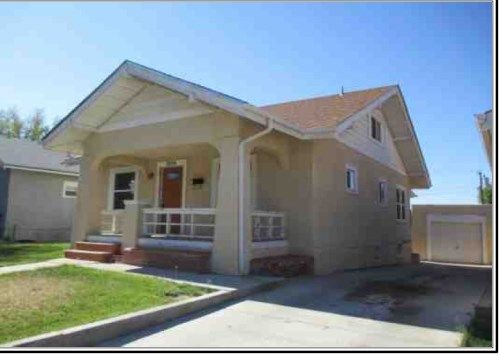 906 E 11th St, Pueblo, CO 81001