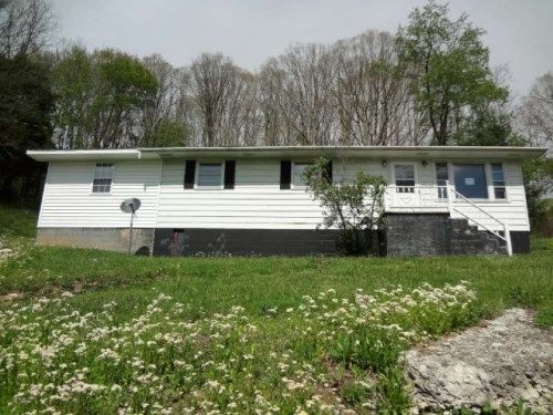 1582 Cleveland Road, Cleveland, VA 24225