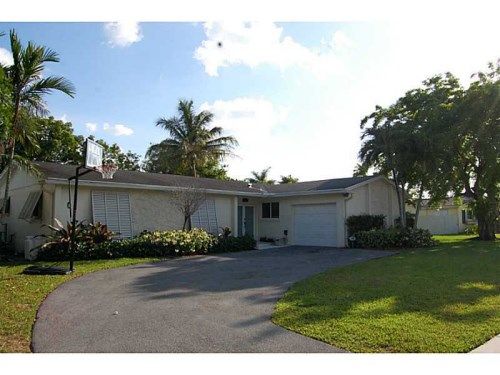 10370 SW 97 ST, Miami, FL 33176