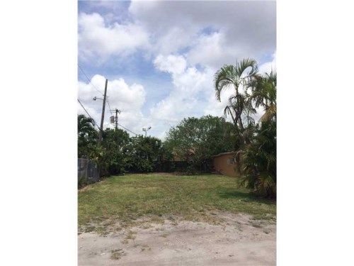 673 NW 102 ST, Miami, FL 33150