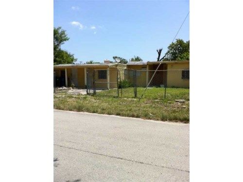 9997 NW 6 AV, Miami, FL 33150