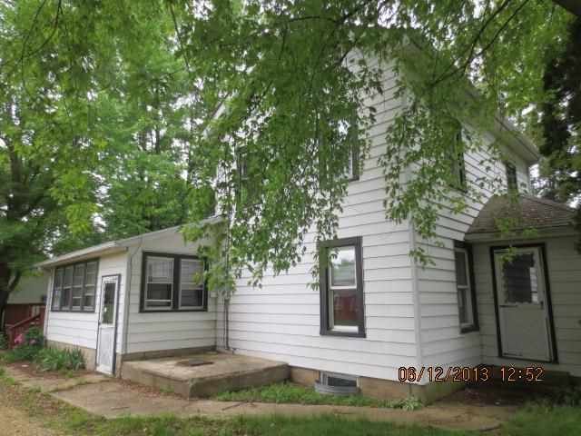 19899 E Crill Rd, Monroe Center, IL 61052