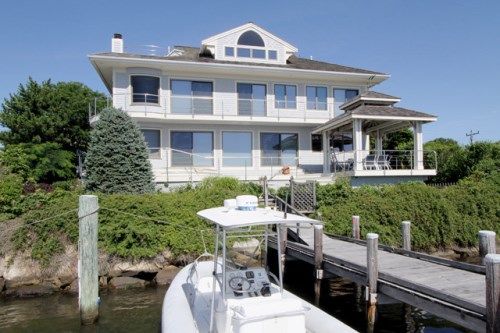 340 Scranton Ave, Falmouth, MA 02540