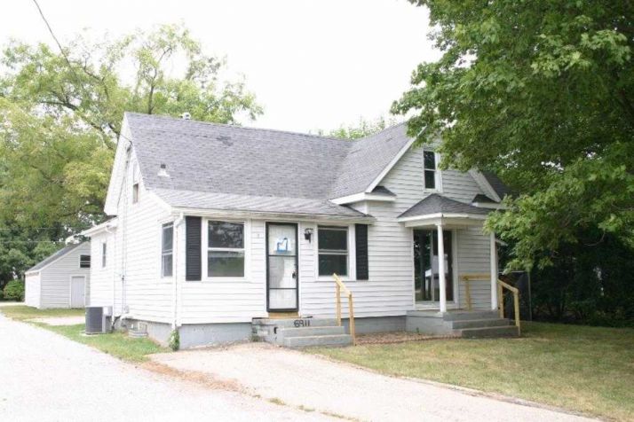 6911 134th Avenue West, Taylor Ridge, IL 61284