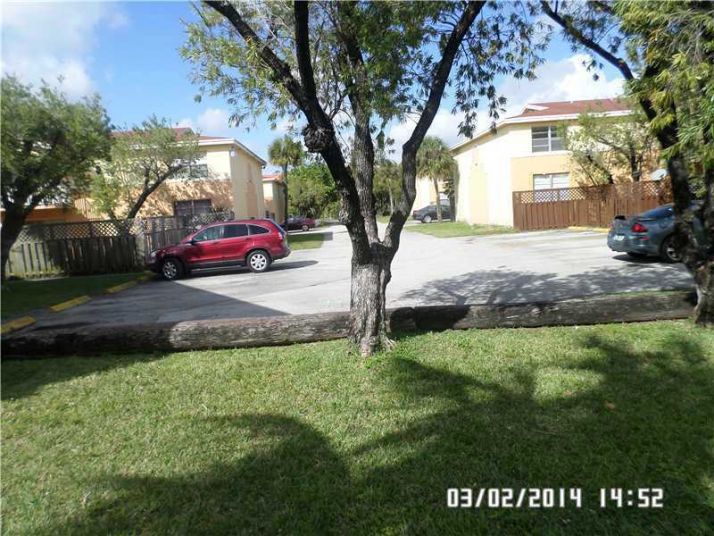 4610 79 AV # 2B, Miami, FL 33166
