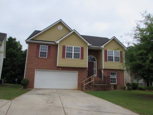 2309 Pinewivew Trai, Ellenwood, GA 30294