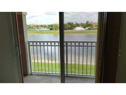 10901 NW 83 ST # 202, Miami, FL 33178