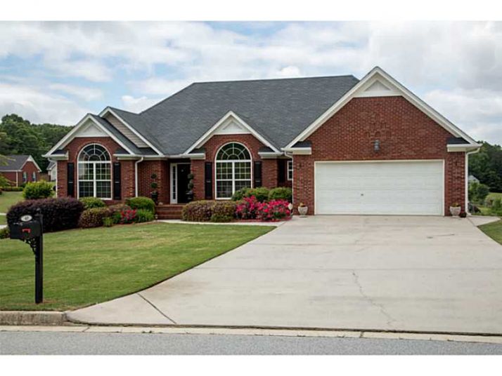 63 Ridge Brooke Drive, Douglasville, GA 30134