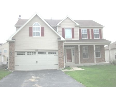 1661 Vista Lake Dr, Antioch, IL 60002