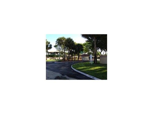 304 LAKESIDE CT # 200, Fort Lauderdale, FL 33326