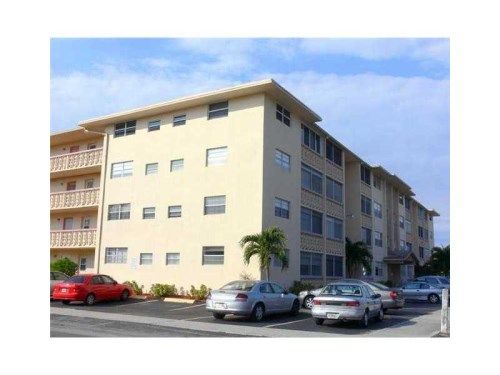 211 NE 8TH AV # 302, Hallandale, FL 33009