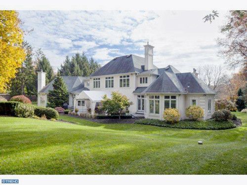 2329 RIVERBEND RD, Allentown, PA 18103