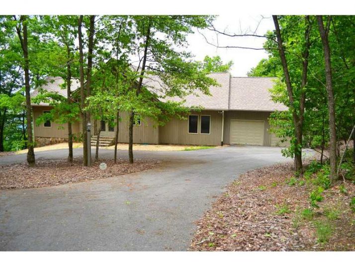 320 Sunset Cliff Drive, Jasper, GA 30143