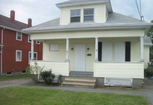 19-21 Brightridge Avenue, East Providence, RI 02914