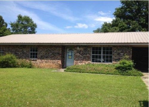 1010 Chickasaw Trl, Columbia, MS 39429