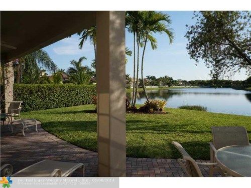 961 BLUEWOOD TER, Fort Lauderdale, FL 33327