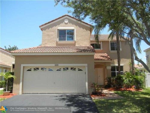 652 STANTON DR, Fort Lauderdale, FL 33326