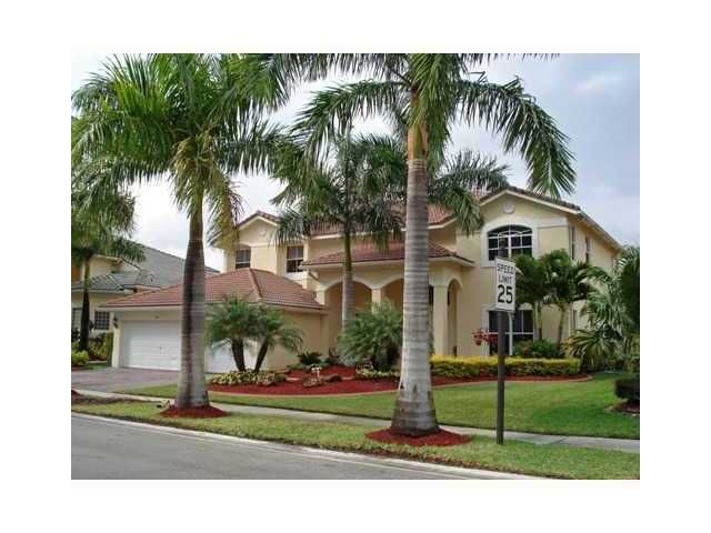 962 MARINA DR, Fort Lauderdale, FL 33327