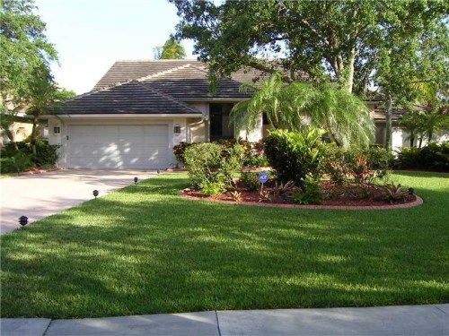 1060 CREEKFORD DR, Fort Lauderdale, FL 33326