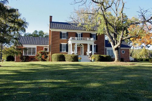 300 Clover Hill Farm, Keswick, VA 22947