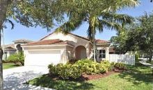 712 JUNIPER LN Fort Lauderdale, FL 33327