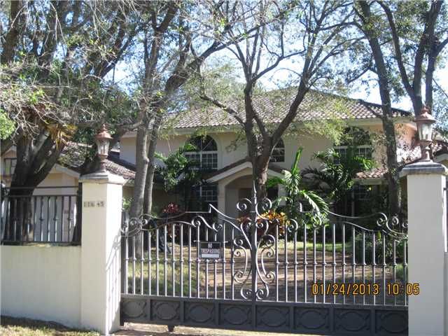 11645 SW 69 AV, Miami, FL 33156