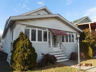 35 Rankin Ave, Troy, NY 12180