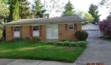 1620 Holly Ct Lansing, MI 48910