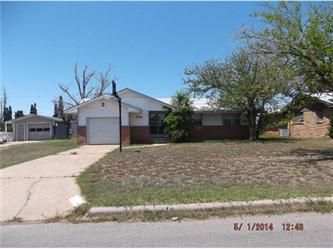 1213 North Chalmers, Altus, OK 73521