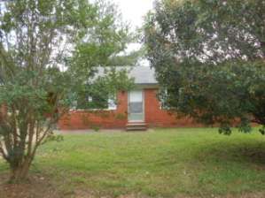 311 Walnut St, Summit, MS 39666