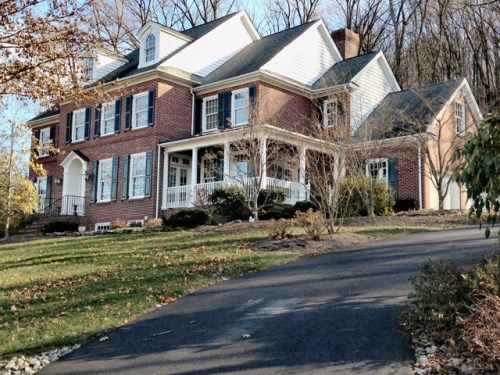 1910 AUGUSTA DR, Center Valley, PA 18034