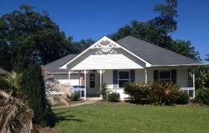 7004 Oak Cove Dr, Biloxi, MS 39532