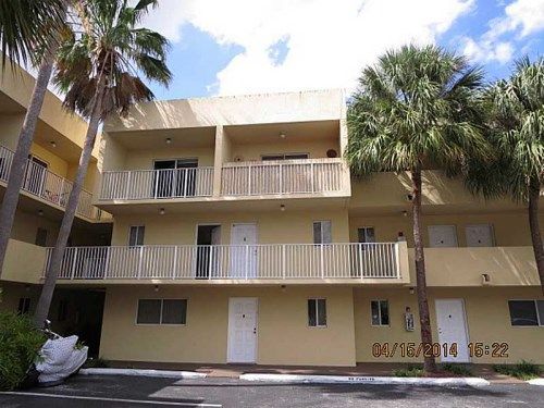 2740 W 76 ST # 208, Hialeah, FL 33016
